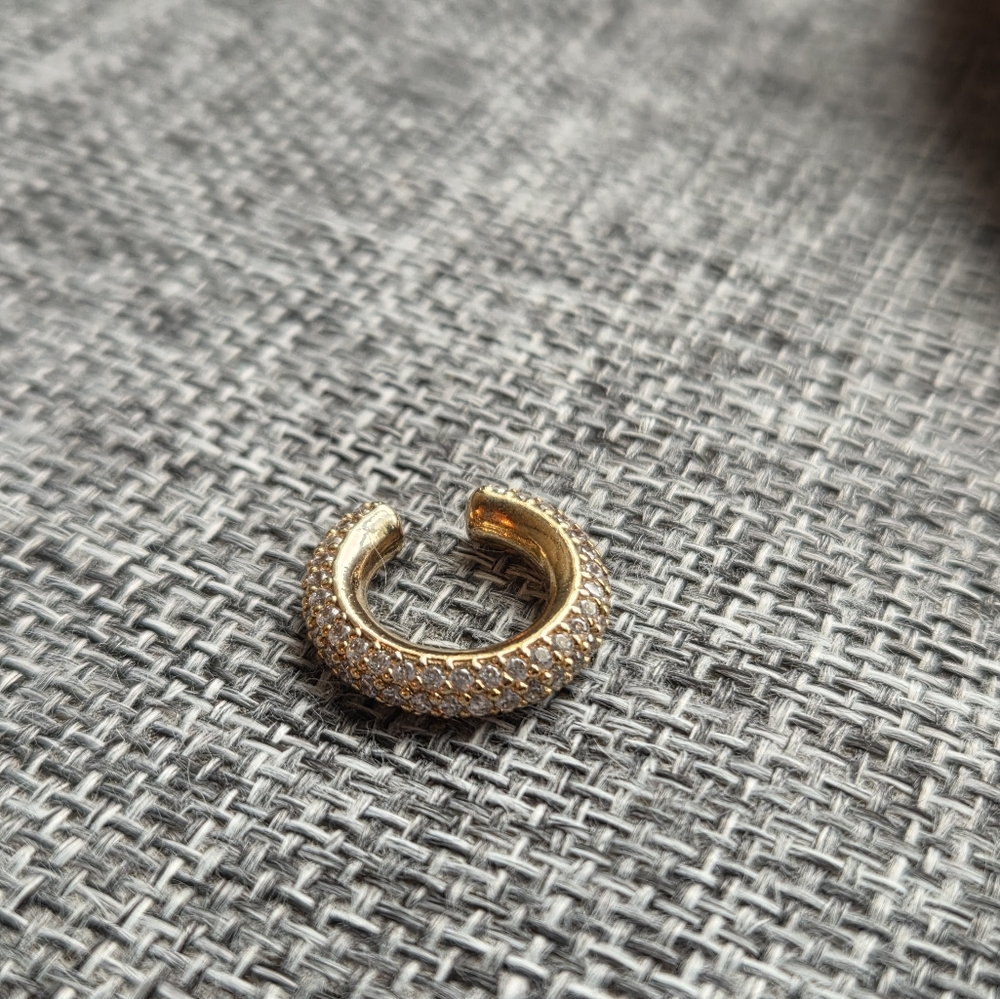Anthropologie Gold Ear Cuff - Picture 2 of 4